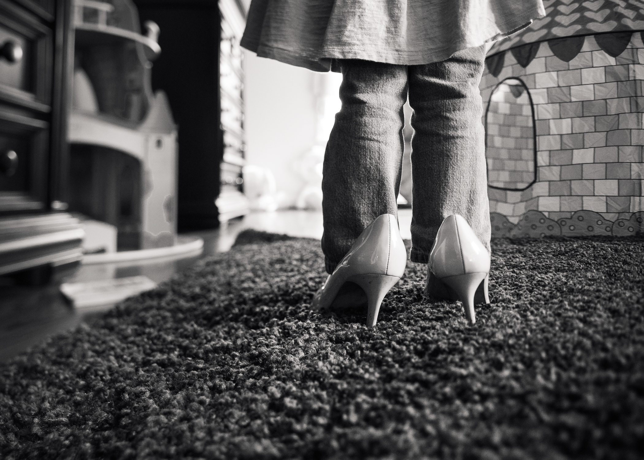Ready-For-The-Ball girl wearing jeans and high heels